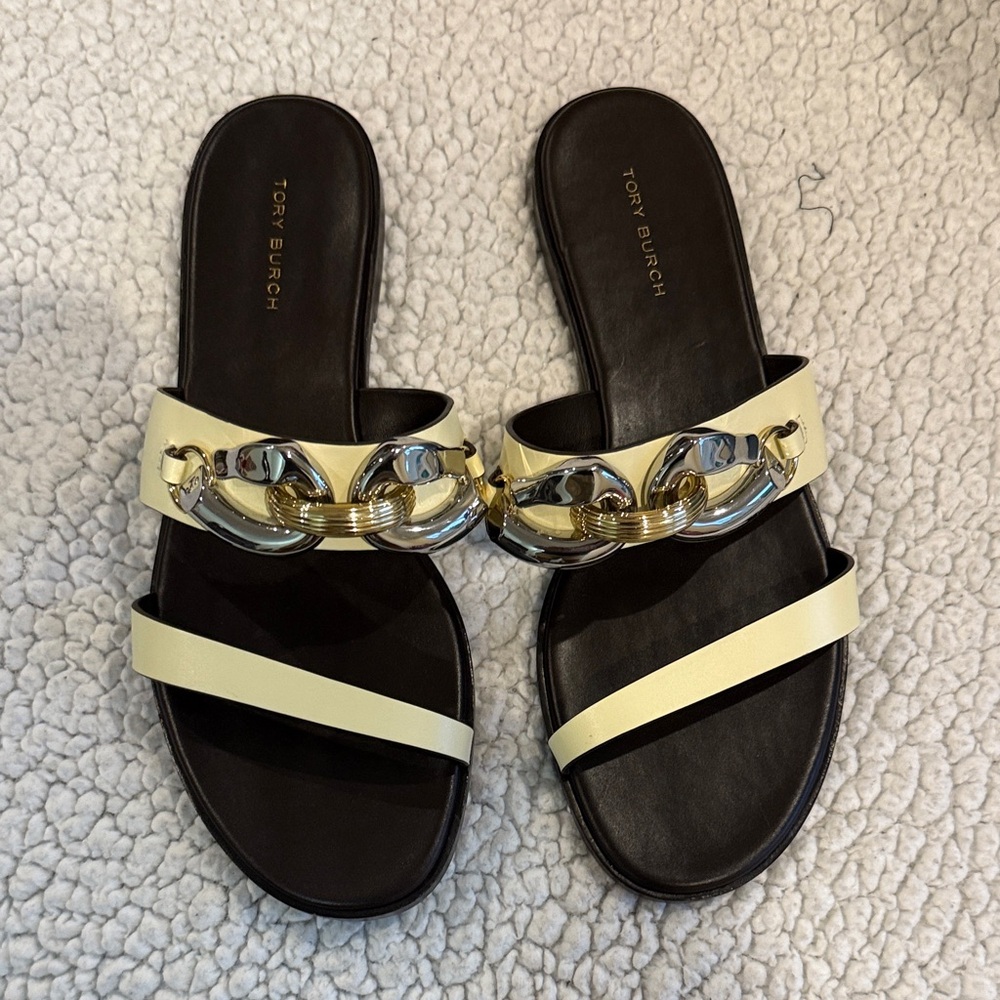 Tory Burch Black and Cream Chain Sandals